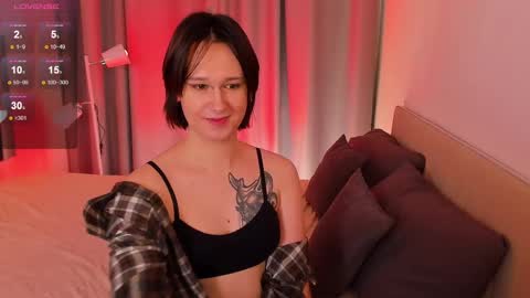 Nicole online show from 02.20.25