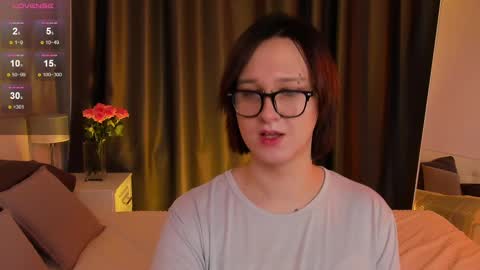 Nicole online show from 02.25.25