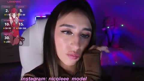 Nicole online show from 09.29.25