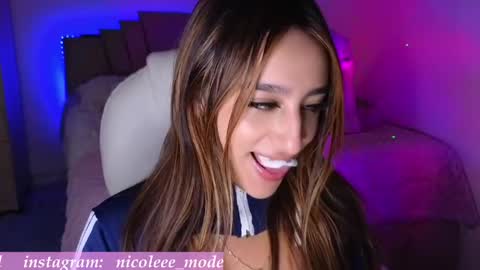 Snapshot of nicole_edwards chatting on 05.26.26 Nicole online show from 05.26.26