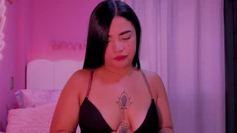 Nicole online show from 04.04.26