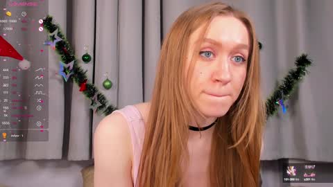 Snapshot of nicole_grifin chatting on 12.28.24 Nicole Grifin online show from 12.28.24