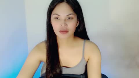 Snapshot of nicole_kiss01 chatting on 12.15.24 nicole_kiss01 online show from 12.15.24