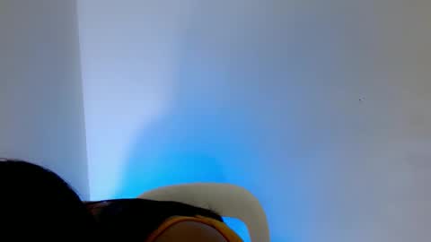 nicole_kiss01 online show from 02.22.26