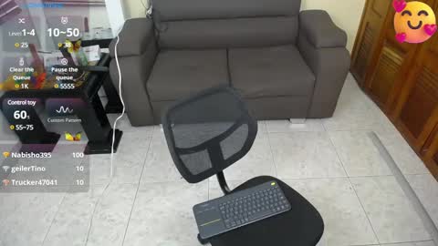 Nicole Santana online show from 01.20.25