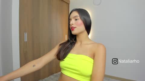 Snapshot of nicole_whitee chatting on 01.25.25 N A T A L I A online show from 01.25.25