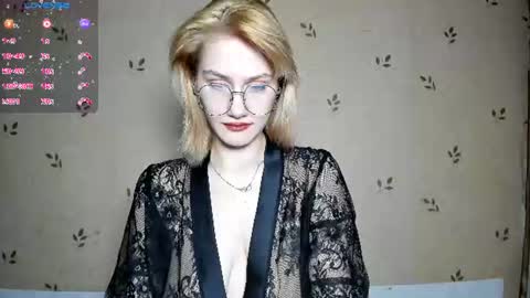 Snapshot of nicoledaviss_ chatting on 06.23.26 NicoleDavis online show from 06.23.26