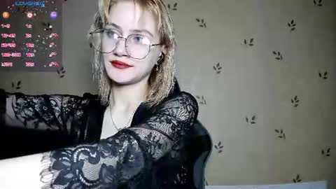 Snapshot of nicoledaviss_ chatting on 06.28.26 NicoleDavis online show from 06.28.26