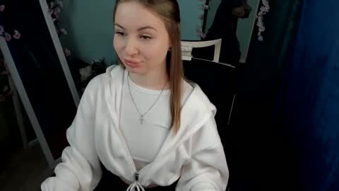 Nicole online show from 01.08.26