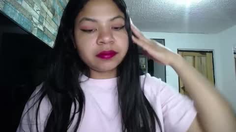 Snapshot of nicoleebon chatting on 09.12.25 Nicole online show from 09.12.25