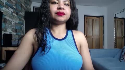 Snapshot of nicoleebon chatting on 10.27.25 Nicole online show from 10.27.25