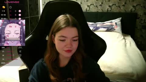 Snapshot of nicolemeew chatting on 12.16.24 NicoleMeew online show from 12.16.24