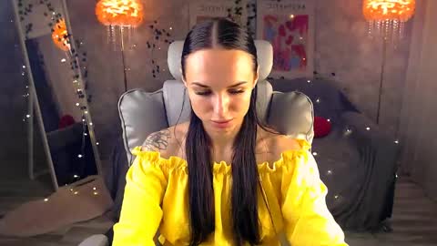 Snapshot of nicolemerz chatting on 06.04.26 Nicole online show from 06.04.26