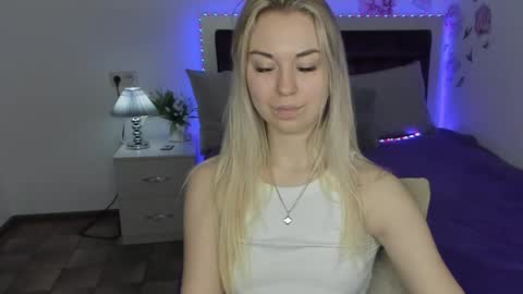Snapshot of nicolestunning chatting on 05.13.26 NicoleStunning online show from 05.13.26