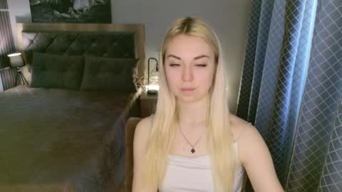 Snapshot of nicolestunning chatting on 05.16.26 NicoleStunning online show from 05.16.26