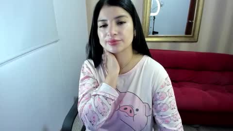 Nicolettcolin  online show from 11.30.25