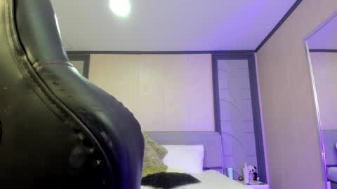 Call me Nicolette online show from 11.11.25