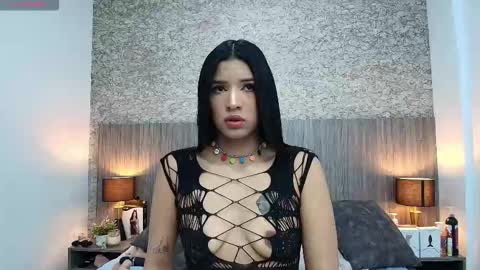 Nicolle Alvarez online show from 03.15.26