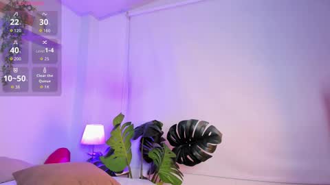 nicolle_evanss_ online show from 03.27.26