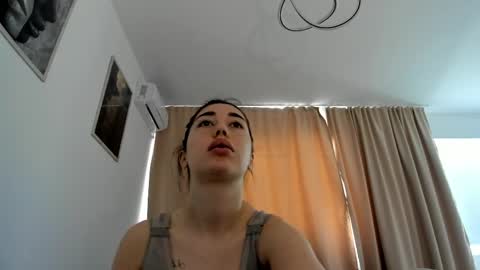 Nicolle online show from 04.18.26