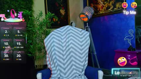 Nicolle online show from 11.05.25