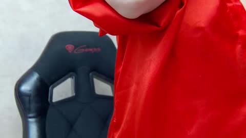 Nicolle online show from 02.25.25