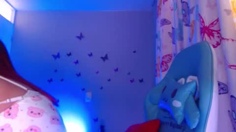 Nicolle Miley online show from 04.07.26