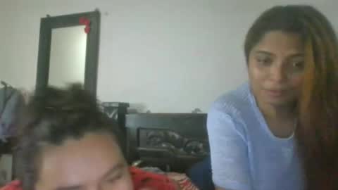 Snapshot of nicollgreen chatting on 09.24.25 NicollGreen online show from 09.24.25