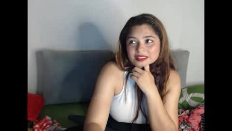 Snapshot of nicollgreen chatting on 10.13.25 NicollGreen online show from 10.13.25