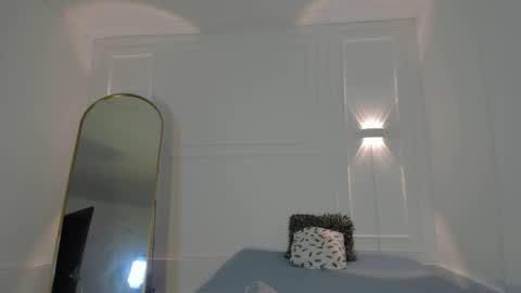 Nicol online show from 03.06.26