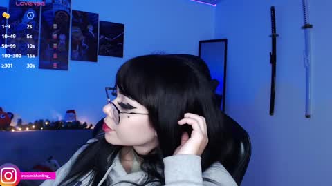 Snapshot of nicorobinn chatting on 12.19.24 Lizzie online show from 12.19.24
