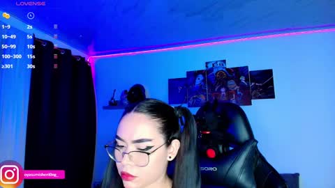 Snapshot of nicorobinn chatting on 09.23.25 Lizzie online show from 09.23.25