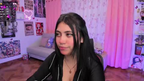 Snapshot of nidrii_07 chatting on 03.07.25 900 300 online show from 03.07.25