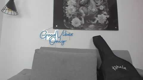 Niick online show from 01.25.25