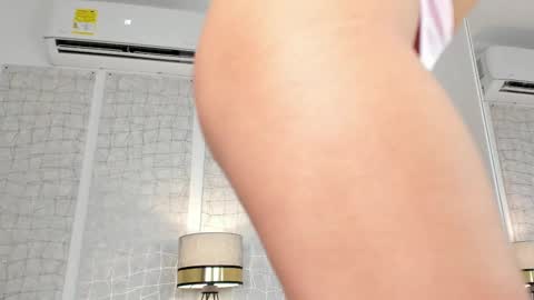 Niicole online show from 09.24.25