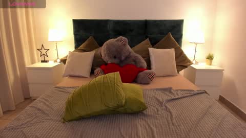 Snapshot of niiik_miiiki chatting on 02.05.25 niiik_miiiki online show from 02.05.25