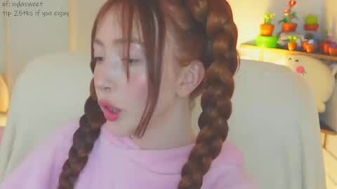 Snapshot of niilaa chatting on 02.13.25 of Nylasweet online show from 02.13.25