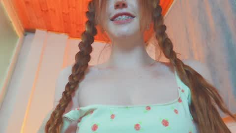 Snapshot of niilaa chatting on 11.14.25 of Nylasweet online show from 11.14.25