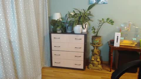 Nika online show from 02.28.25