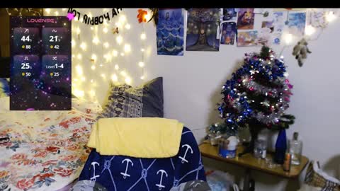 Snapshot of nika_fuchs chatting on 12.25.24 Nika online show from 12.25.24