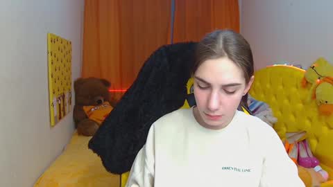 nikastarkk online show from 02.18.25