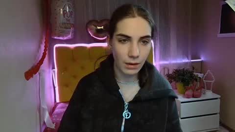 nikastarkk online show from 03.04.25