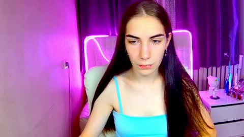 nikastarkk online show from 09.09.25