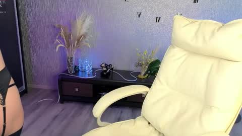 NikaStill  online show from 02.20.26