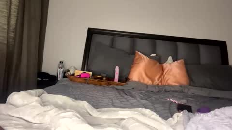 Snapshot of nikitalove104 chatting on 09.12.25 nikitalove104 online show from 09.12.25