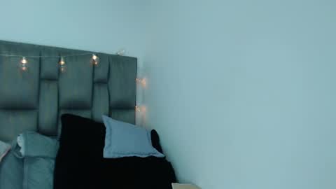 Nilly online show from 12.04.24