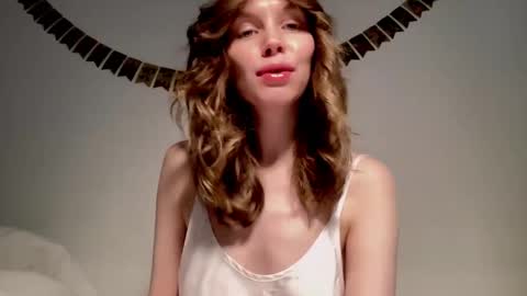 Nikki online show from 01.09.25