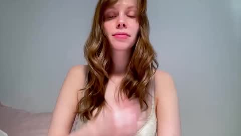 Snapshot of nikki_mi chatting on 02.21.26 Nikki online show from 02.21.26