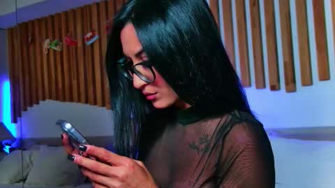 Snapshot of nikki_starx chatting on 10.03.25 Nikki online show from 10.03.25