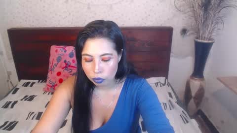 Snapshot of nikkiemilky chatting on 10.03.25 NikkieMilky online show from 10.03.25